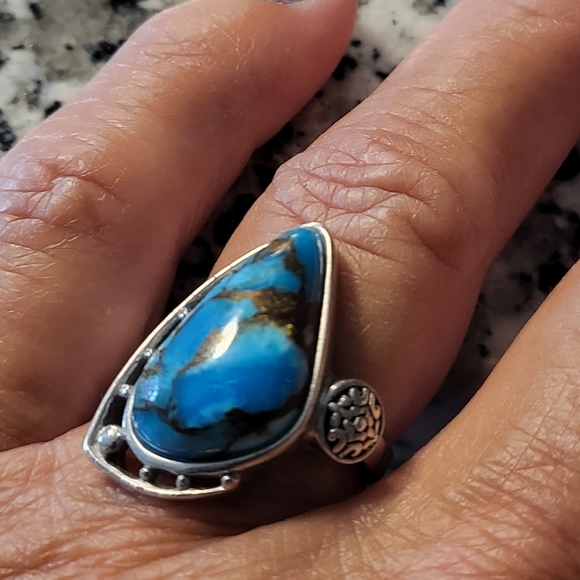 Turquoise Ring - Picture 2 of 4